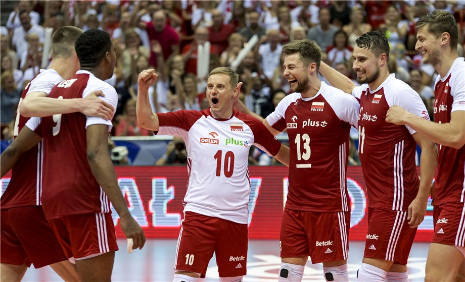 捷克队战胜波兰,积分榜暂居第二 捷克队战胜波兰,积分榜暂居第二