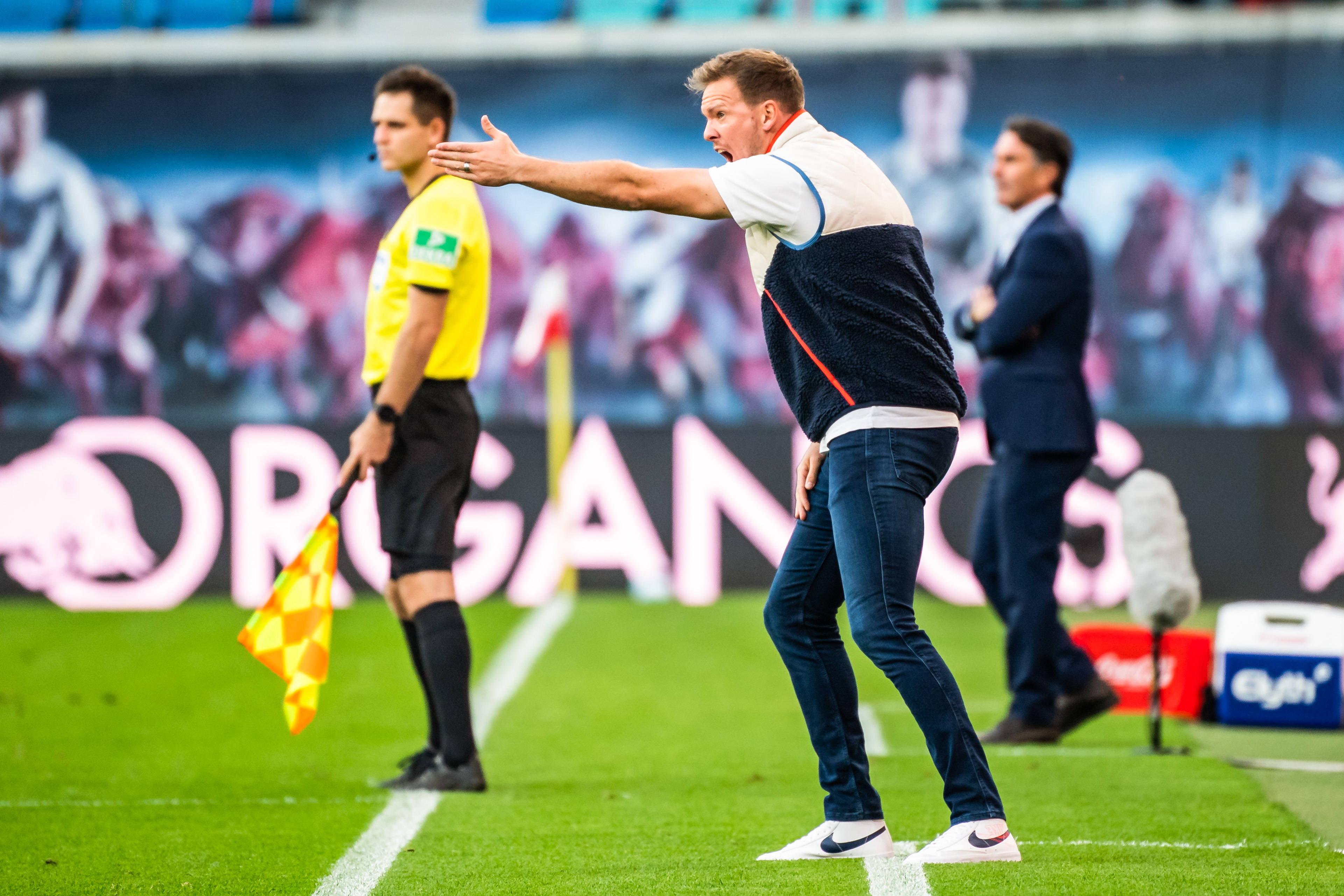 柏林赫塔主教练展望未来,力争下一场胜利 柏林赫塔主教练展望未来,力争下一场胜利