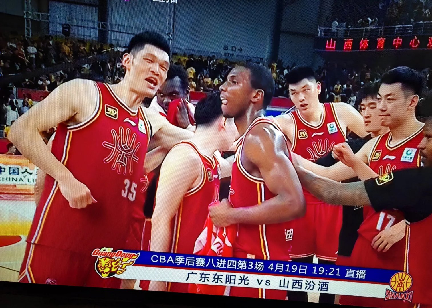 吉林队在主场击败对手,取得胜利 吉林队在主场击败对手,取得胜利