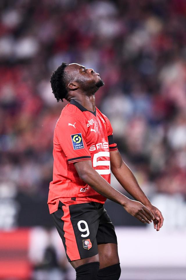 包含里昂客场战平布雷斯特,保持不败的词条 包含里昂客场战平布雷斯特,保持不败的词条