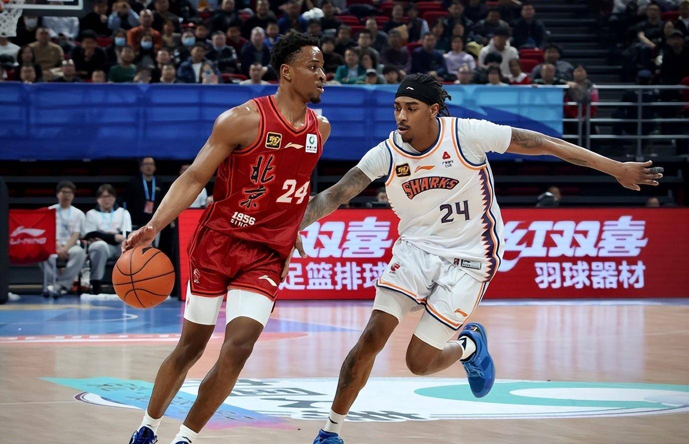 亚洲球员成功进军欧洲主要联赛，逐渐壮大