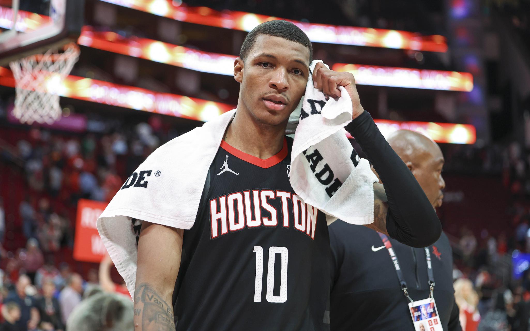 包含火箭再度胜出,球队整体发挥十分出色的词条 包含火箭再度胜出,球队整体发挥十分出色的词条