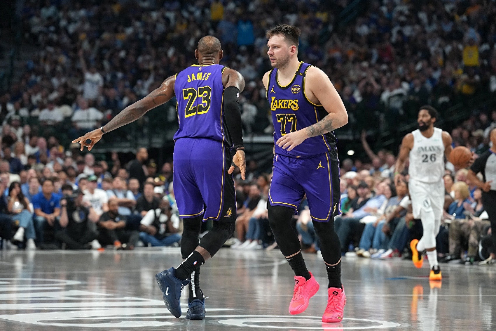 湖人连胜,开拓者遇阻之战失利 湖人连胜,开拓者遇阻之战失利