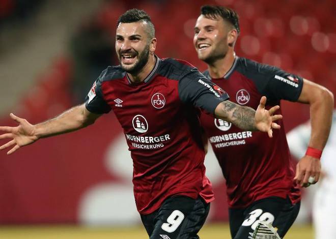 关于桑德豪森队以出色表现斩获连胜,疾风劲草的信息 关于桑德豪森队以出色表现斩获连胜,疾风劲草的信息