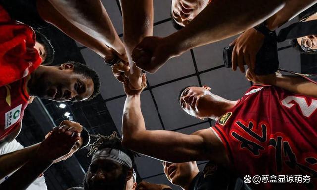 包含中国国家队逆袭成功挺进下一轮的词条 包含中国国家队逆袭成功挺进下一轮的词条