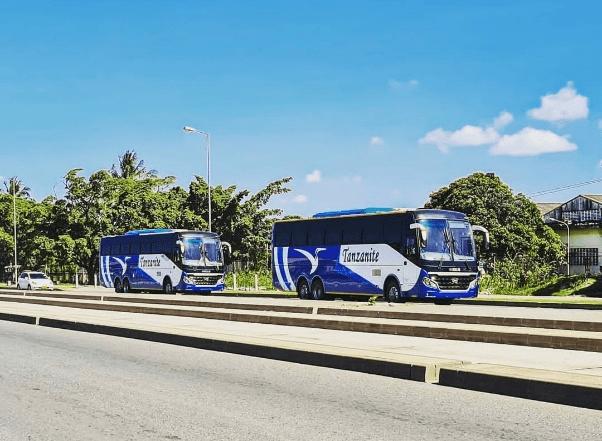 包含非盟盃赛第一轮疯狂对攻:绿地联赛聚焦联欢的词条 包含非盟盃赛第一轮疯狂对攻:绿地联赛聚焦联欢的词条