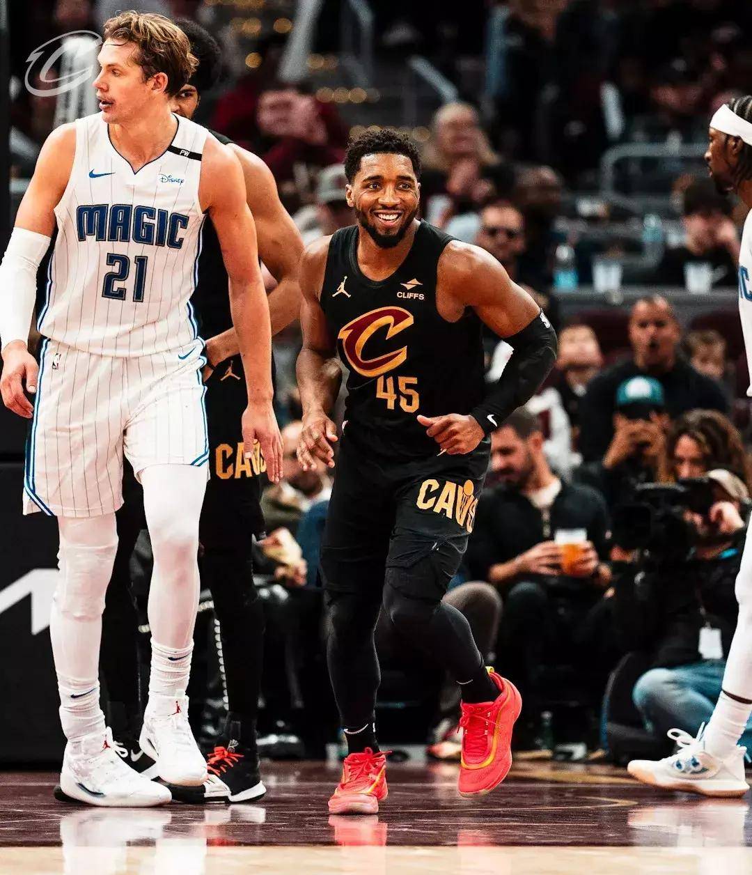 包含雄鹿遭遇强敌,热火客场胜国王取分的词条 包含雄鹿遭遇强敌,热火客场胜国王取分的词条