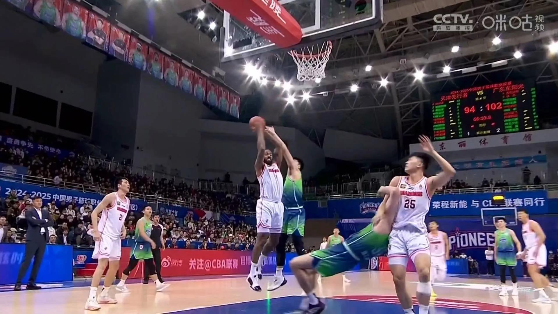 -深圳佳兆业客场击败天津天海，客场取胜的简单介绍