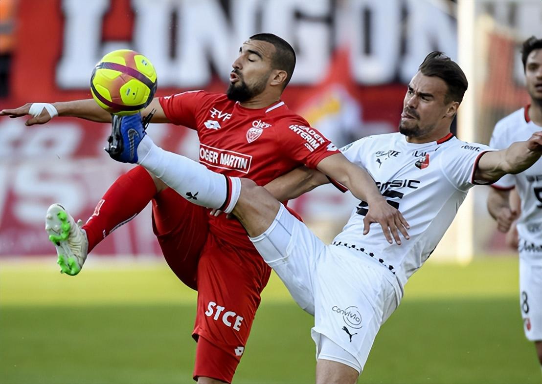 包含南特主帅寻找战术,力争在接下来比赛成功的词条 包含南特主帅寻找战术,力争在接下来比赛成功的词条