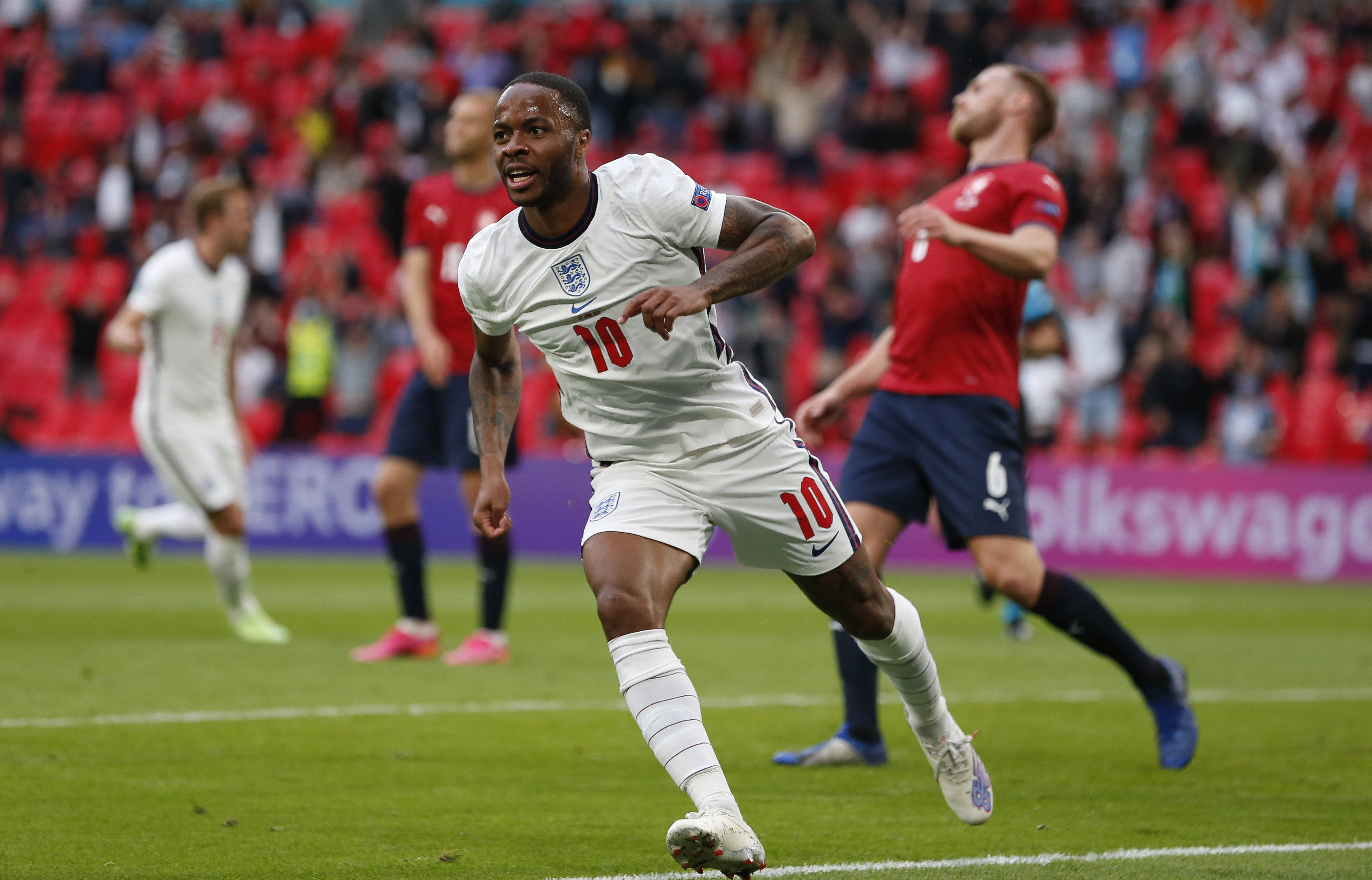 足球比赛的战绩值得球迷瞩目! 足球比赛的战绩值得球迷瞩目!