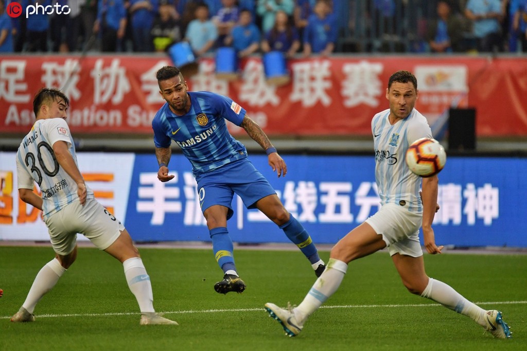 富力主场不敌重庆,遭遇连败 富力主场不敌重庆,遭遇连败