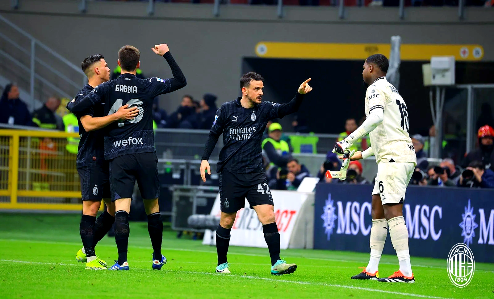 那不勒斯艰难取胜,稳固领先位置 那不勒斯艰难取胜,稳固领先位置