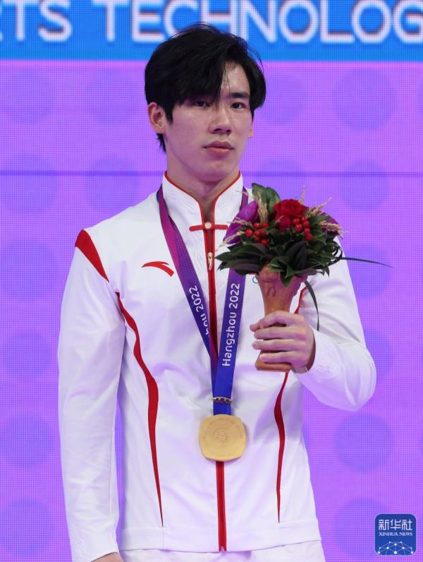 赛艇竞赛江山如画,南非选手锁定亚军 赛艇竞赛江山如画,南非选手锁定亚军