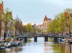 FB体育APP-荷兰重现辉煌！马尔登科多席卷伊斯坦布尔