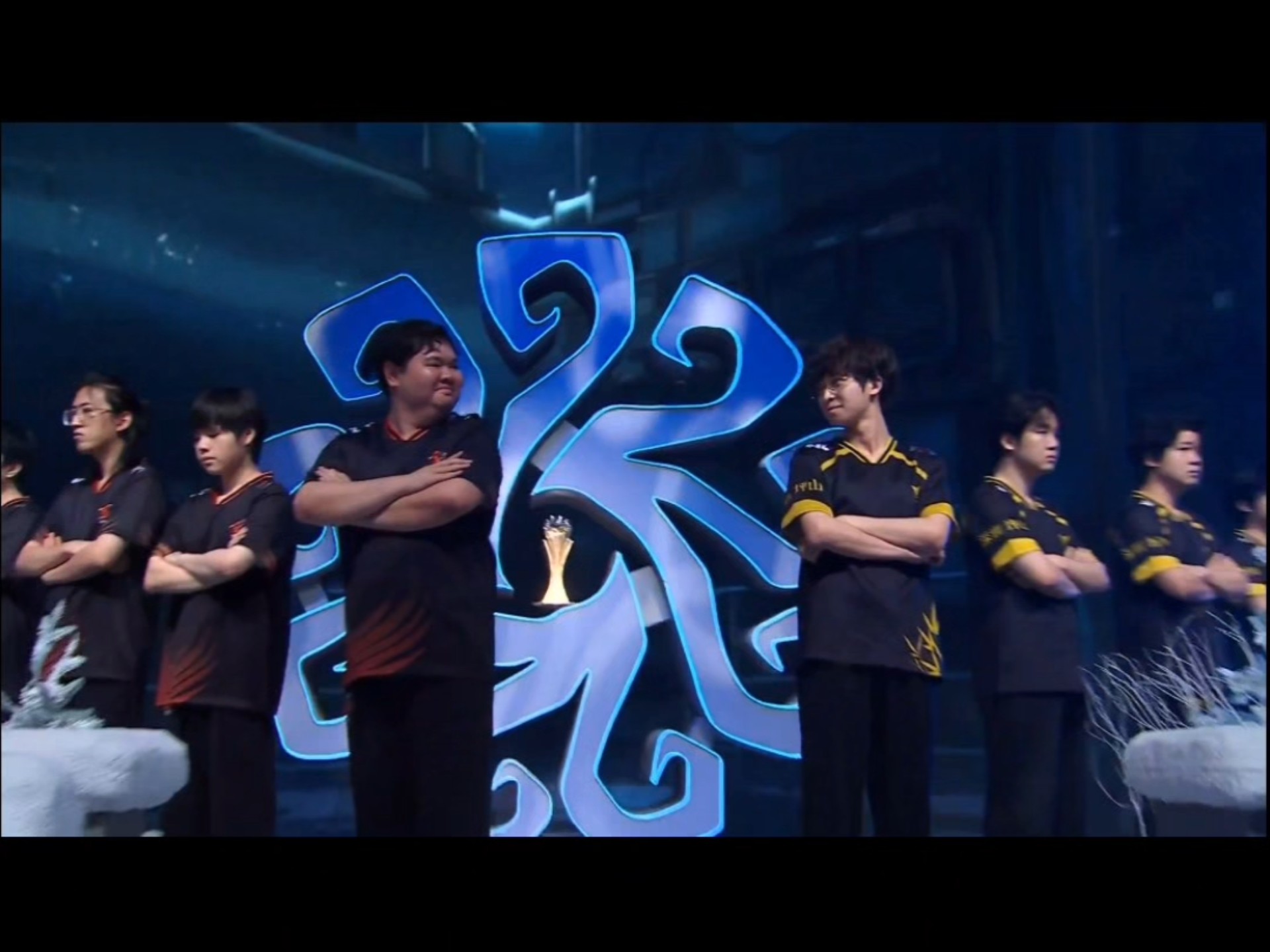 包含热门球队集结强大阵容,向胜利进发!的词条 包含热门球队集结强大阵容,向胜利进发!的词条