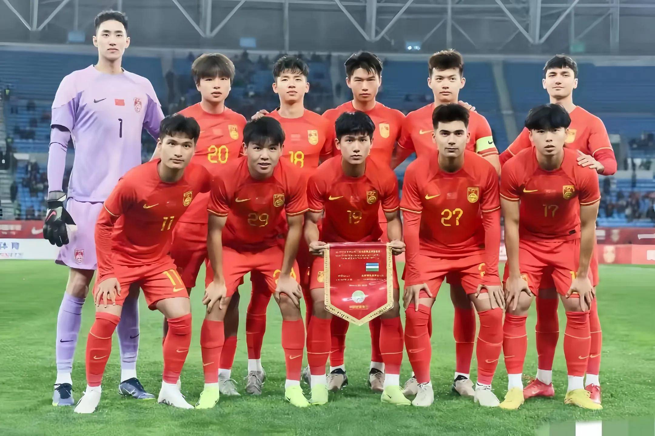 足球比赛在亚洲区展开,球队备战状态佳 足球比赛在亚洲区展开,球队备战状态佳