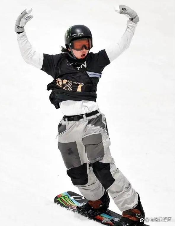 加拿大滑雪选手在赛场上崭露头角 加拿大滑雪选手在赛场上崭露头角