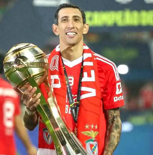 华盛顿反击速度惊人,轻松斩获三分 华盛顿反击速度惊人,轻松斩获三分