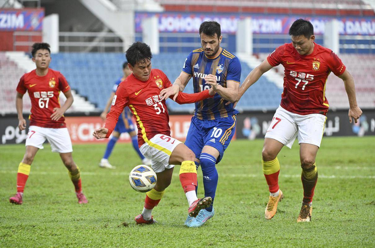 球比赛中取得胜利球队展现实力的简单介绍 球比赛中取得胜利球队展现实力的简单介绍