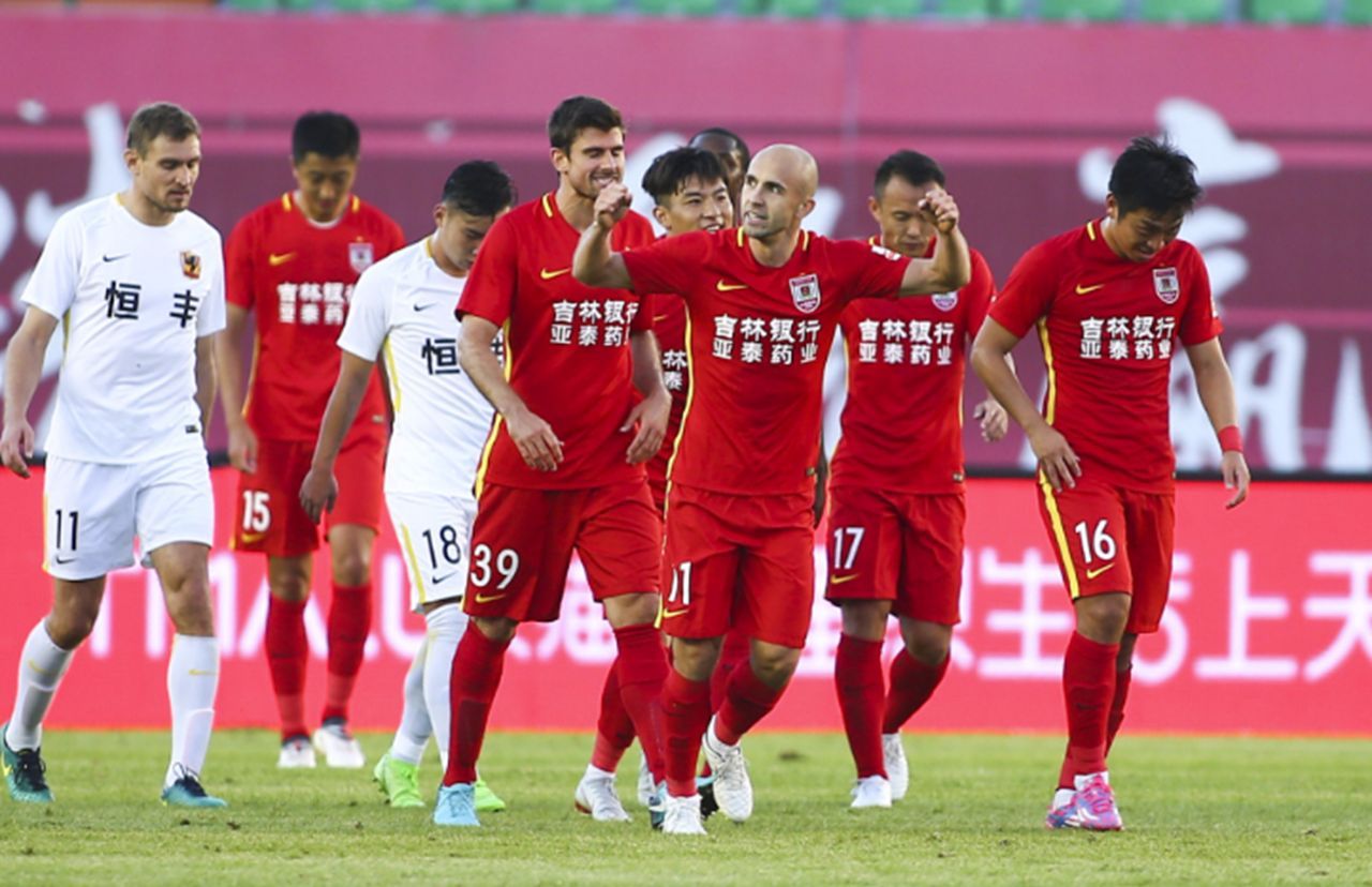 建业主场横扫恒丰,保级希望稍有起色的简单介绍 建业主场横扫恒丰,保级希望稍有起色的简单介绍