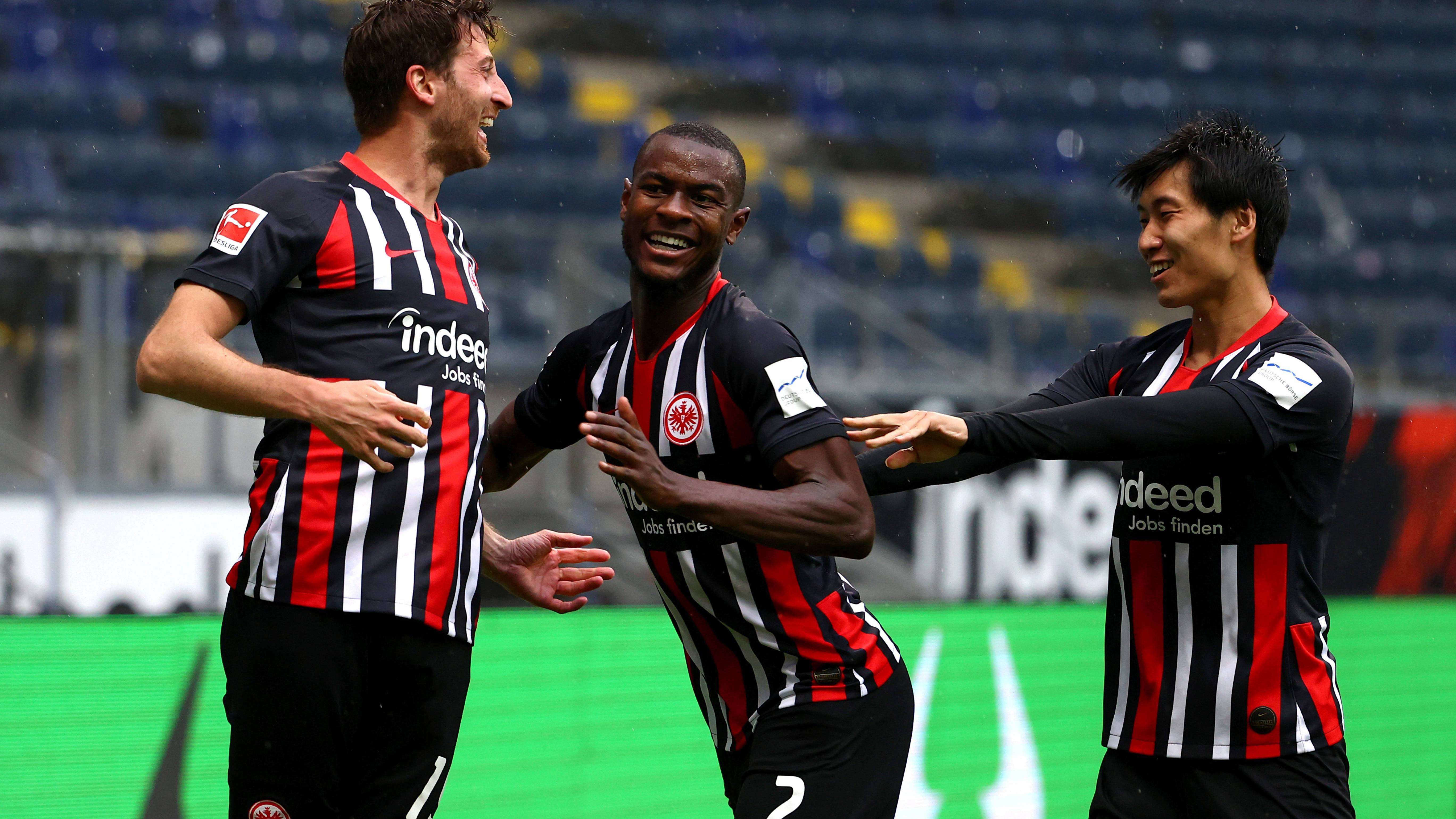 -弗赖堡队主场作战，轻松战胜对手