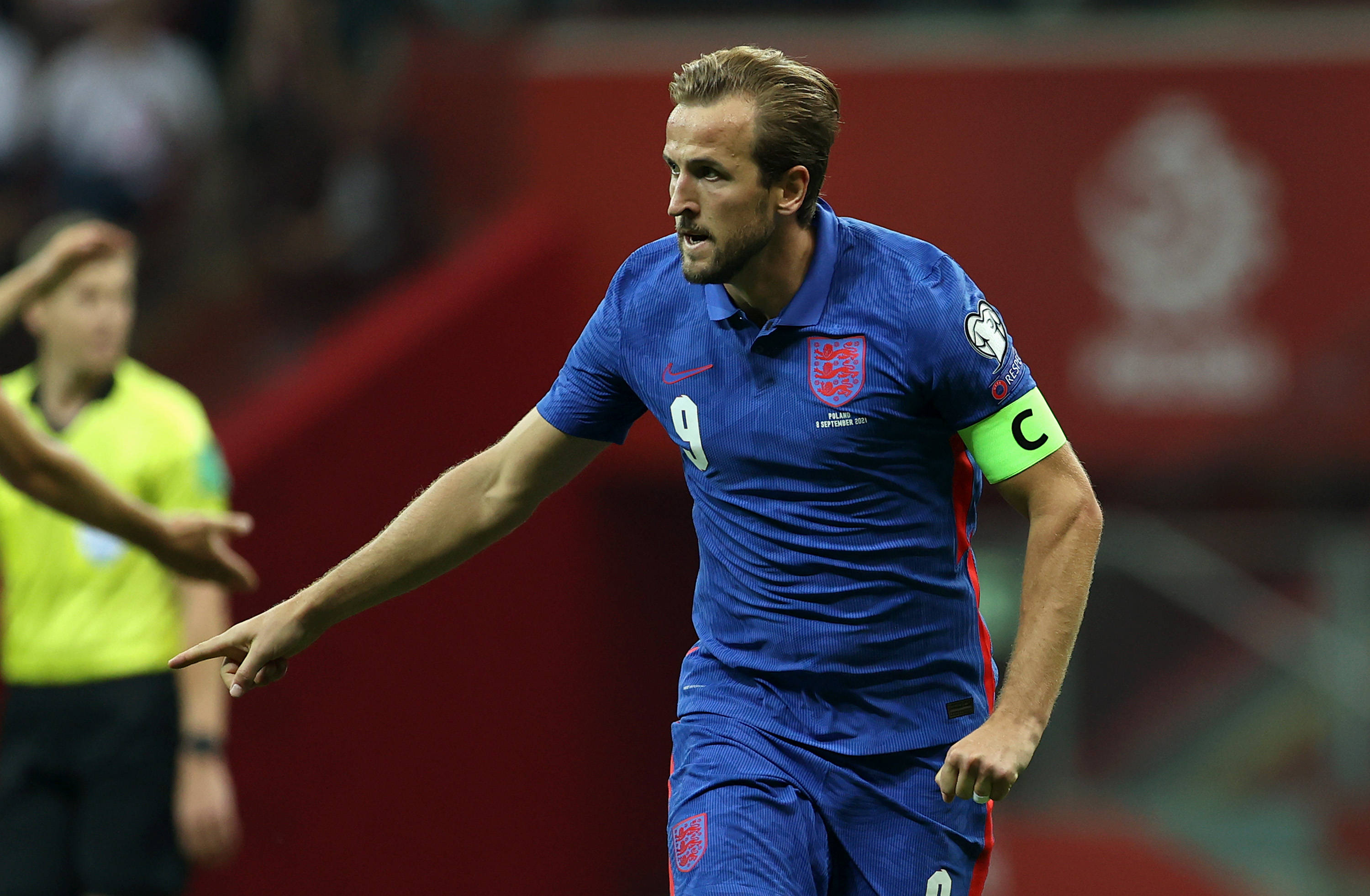 关于法兰克福惊险取胜,德甲积分榜稳步攀升的信息 关于法兰克福惊险取胜,德甲积分榜稳步攀升的信息