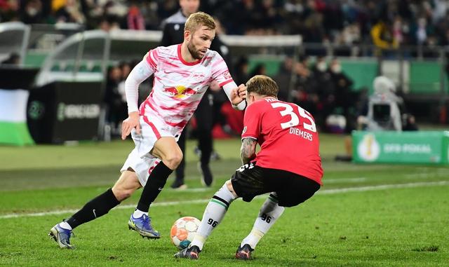 汉诺威再遭失利,降级压力增大 汉诺威再遭失利,降级压力增大