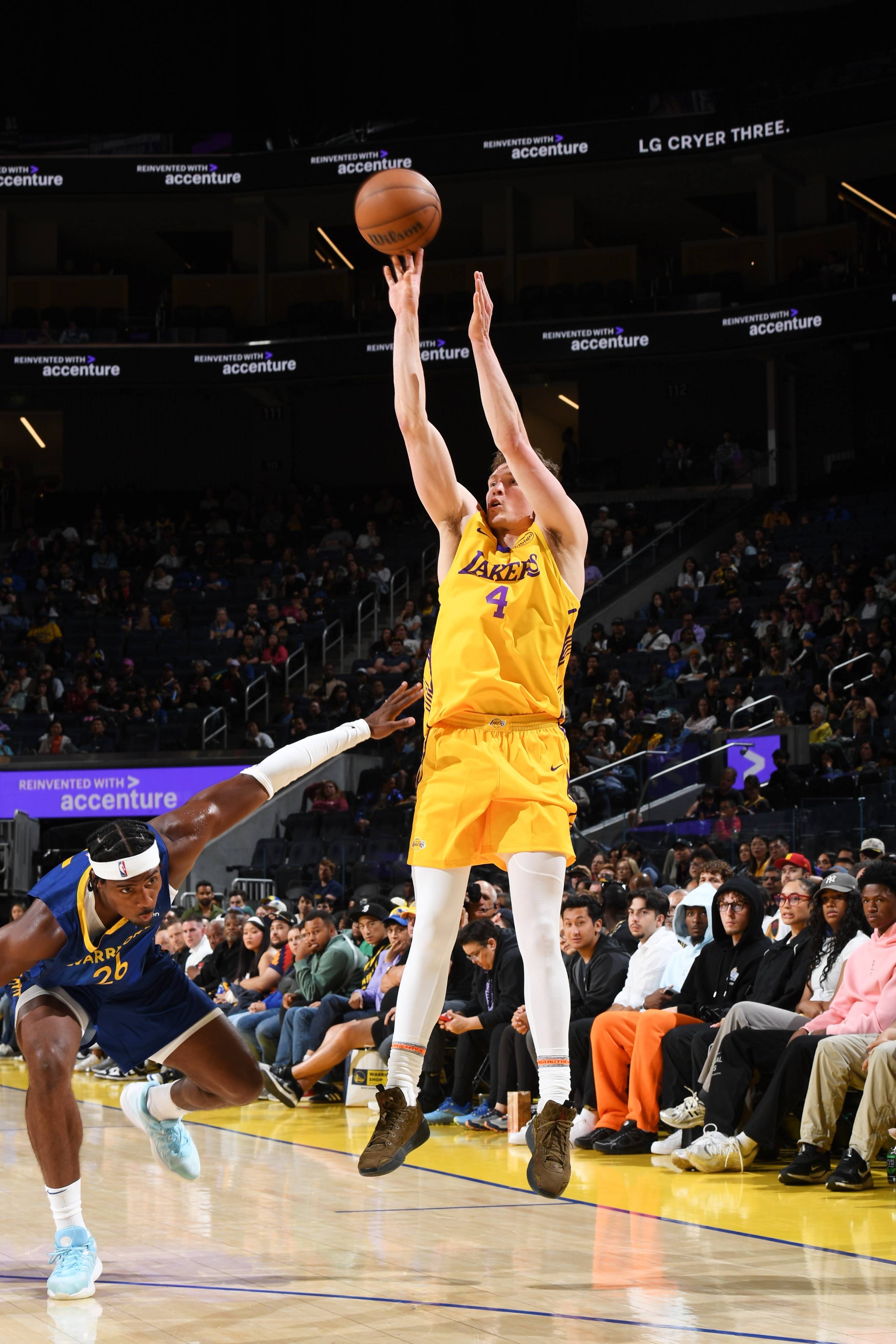 NBA鏖战热火对决湖人,谁将占据上风? NBA鏖战热火对决湖人,谁将占据上风?