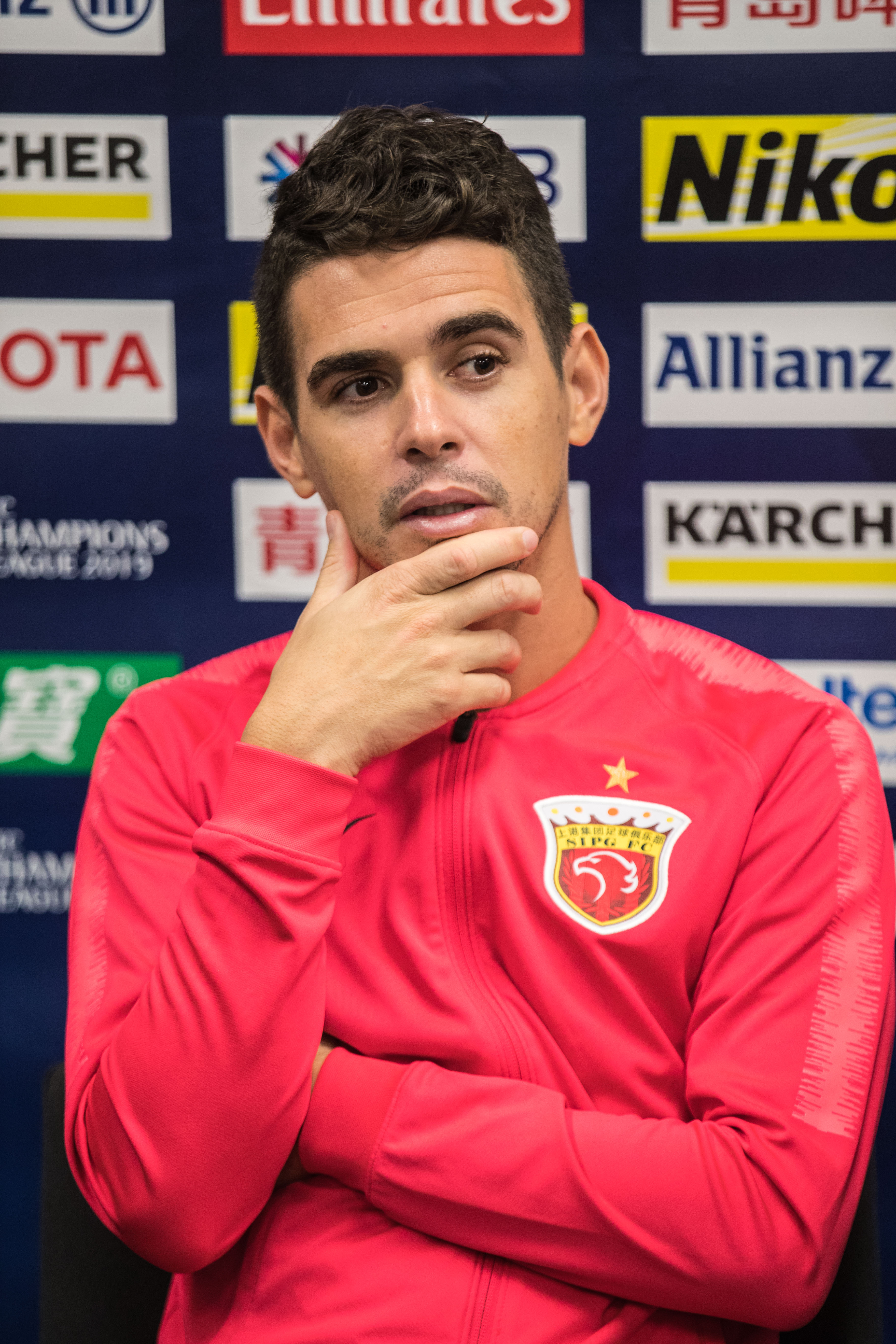 上海上港主场压倒亚洲队伍,大放光彩! 上海上港主场压倒亚洲队伍,大放光彩!