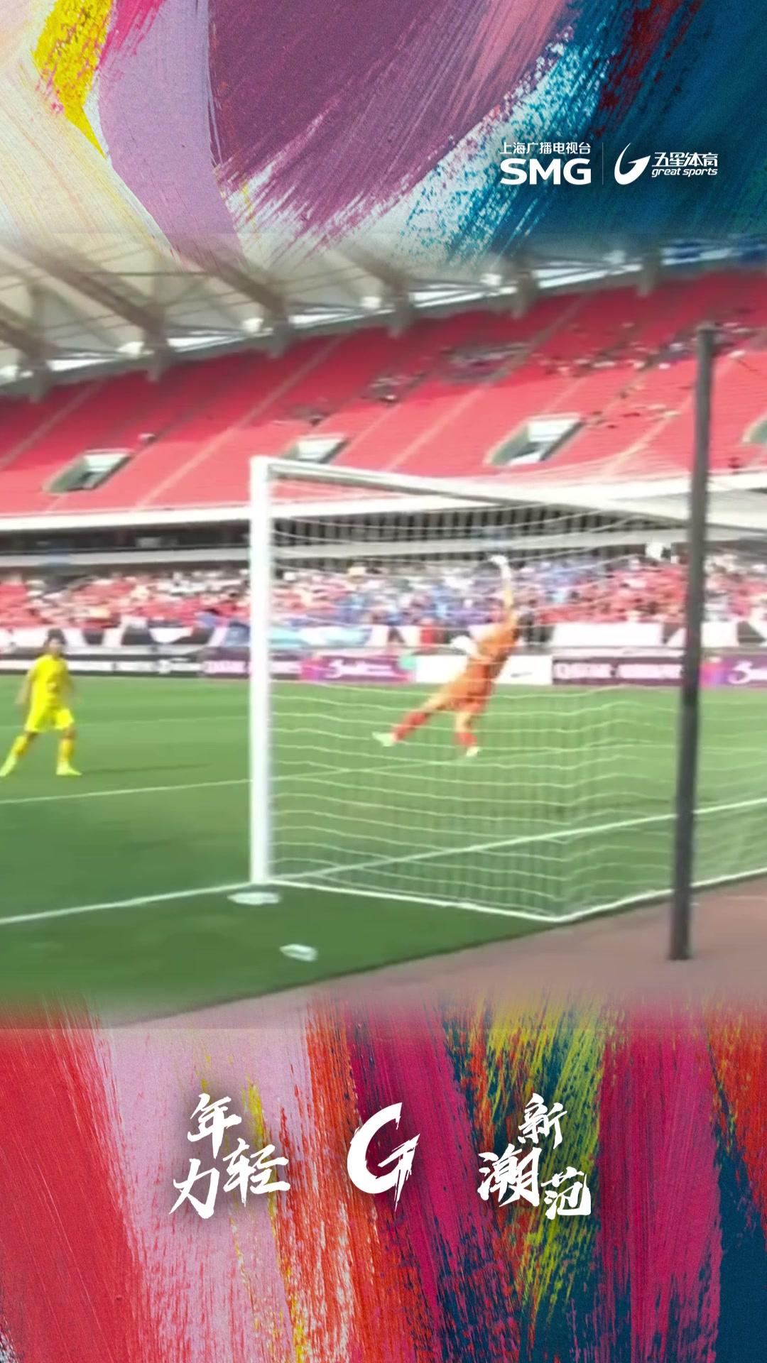 冰岛女足惊险过关,成功跻身半决赛 冰岛女足惊险过关,成功跻身半决赛