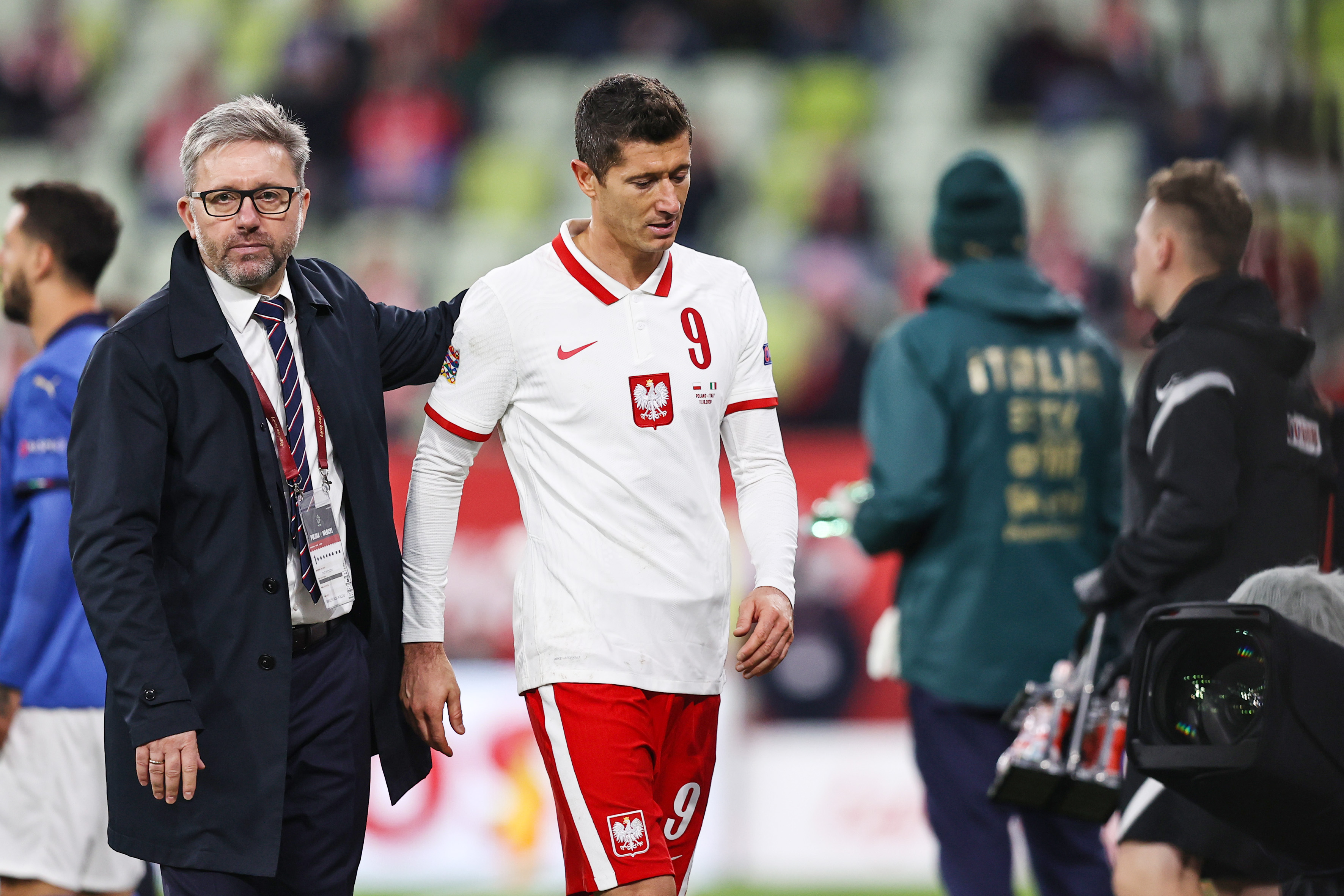 莱切主帅因失利遭批评，遭遇声讨