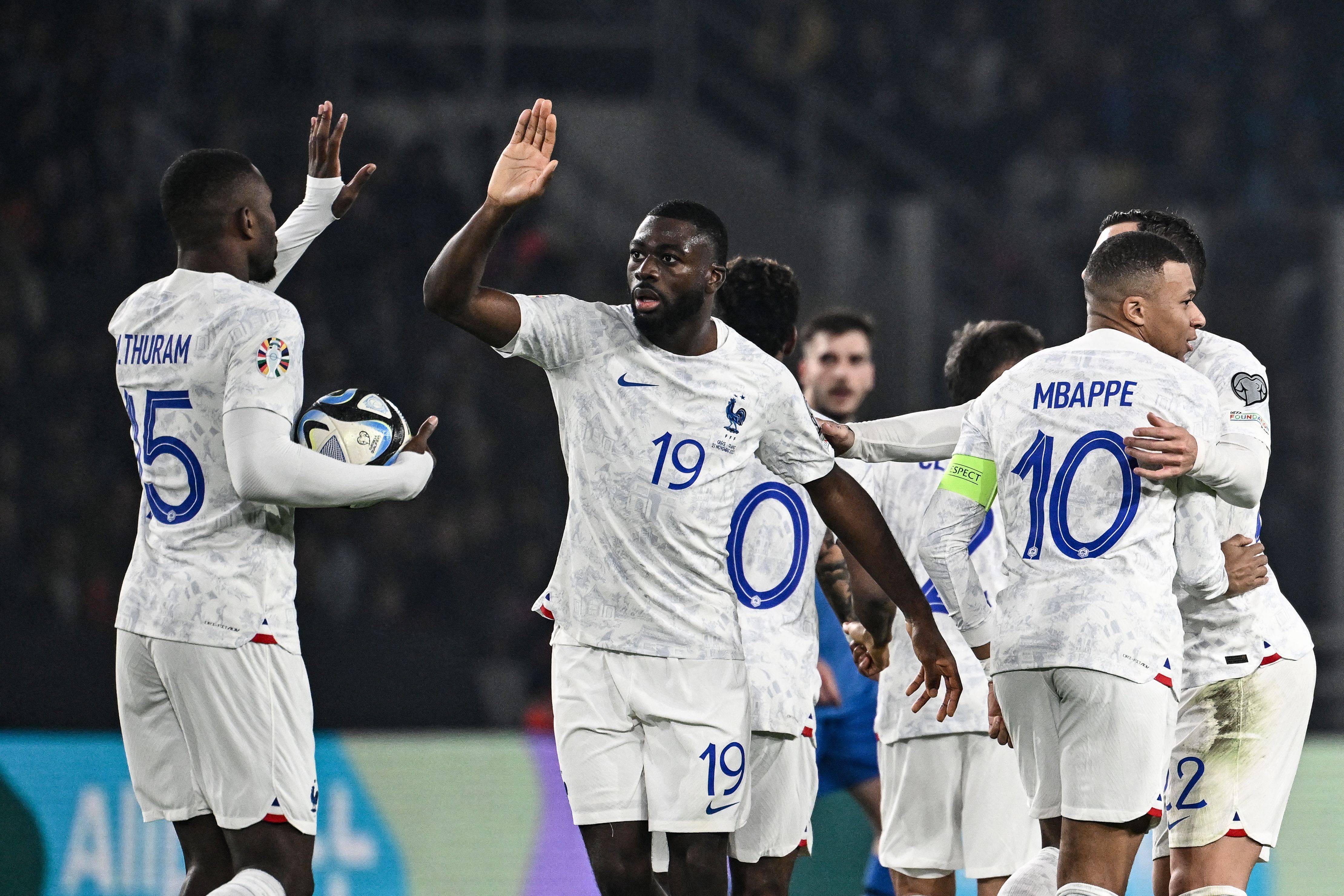 FB体育-乌克兰队磕磕绊绊，欧预赛失利频现的简单介绍