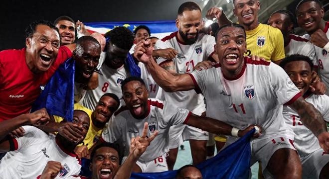 FB体育在线-非洲球队的球员团结一致，比赛表现出色