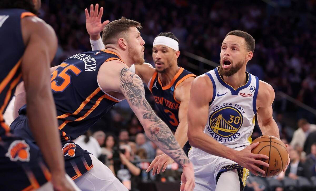 勇士客场击败猛龙,杨开启爆炸模式 勇士客场击败猛龙,杨开启爆炸模式