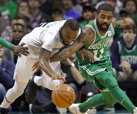 老鹰客场大胜黄蜂,继续领跑东部 老鹰客场大胜黄蜂,继续领跑东部