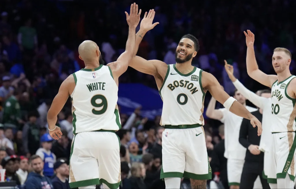 76人客场挑战凯尔特人,两队谁更强 76人客场挑战凯尔特人,两队谁更强