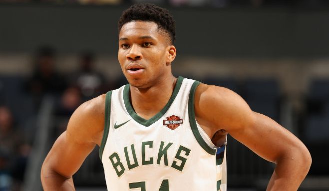 FB体育官方网站-雄鹿力克国王，胜利无悬念