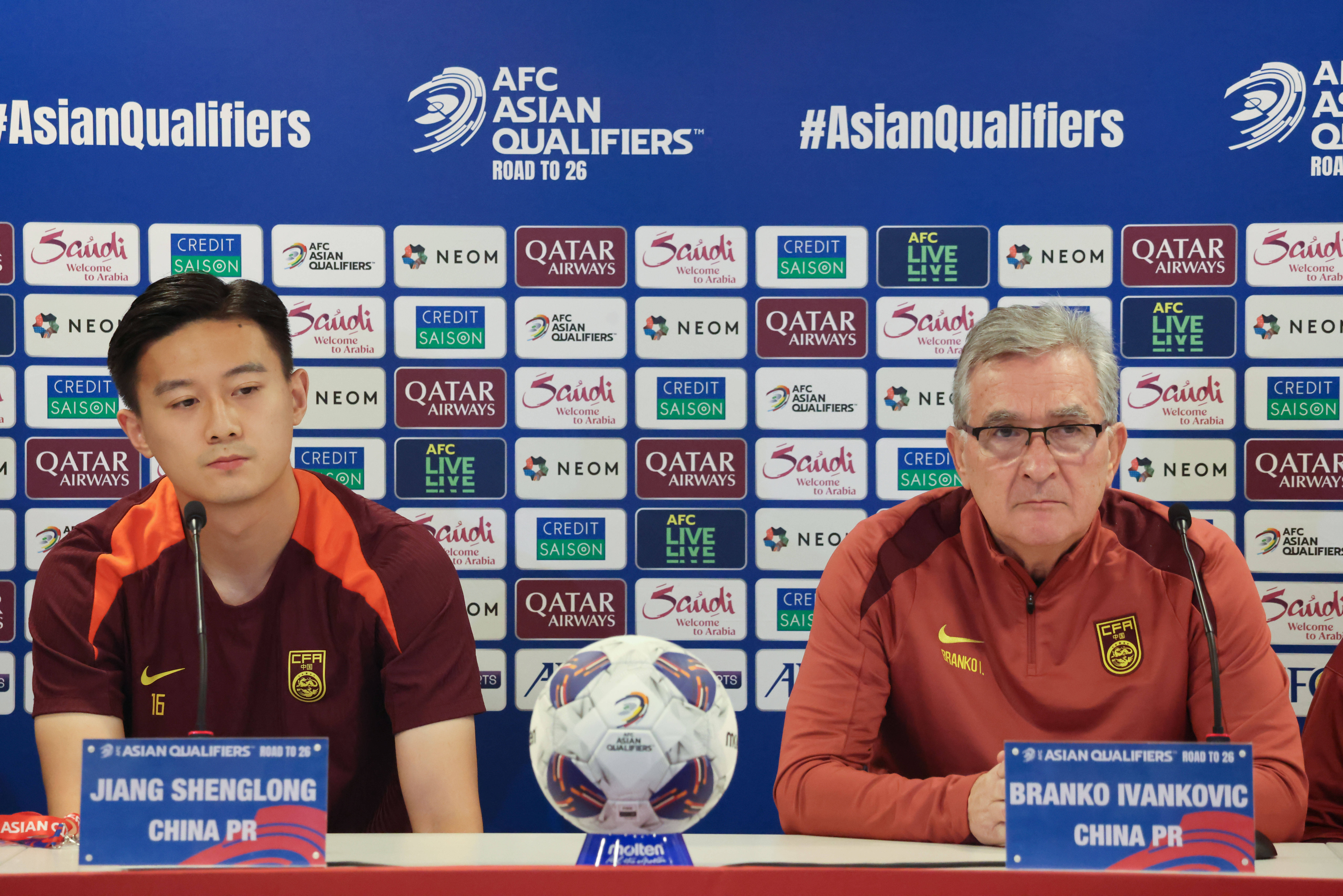 国足主帅李铁:集训备战亚洲杯,目标是打出精彩比赛的简单介绍 国足主帅李铁:集训备战亚洲杯,目标是打出精彩比赛的简单介绍