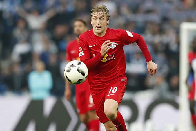 RB莱比锡客场之旅不顺,遭遇法兰克福逆转击败 RB莱比锡客场之旅不顺,遭遇法兰克福逆转击败